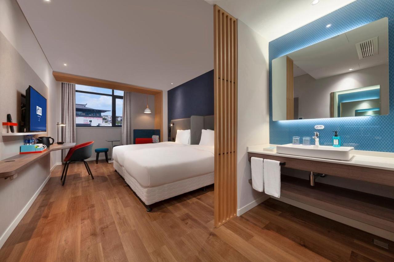 Holiday Inn Express Pinghu By Ihg Екстериор снимка